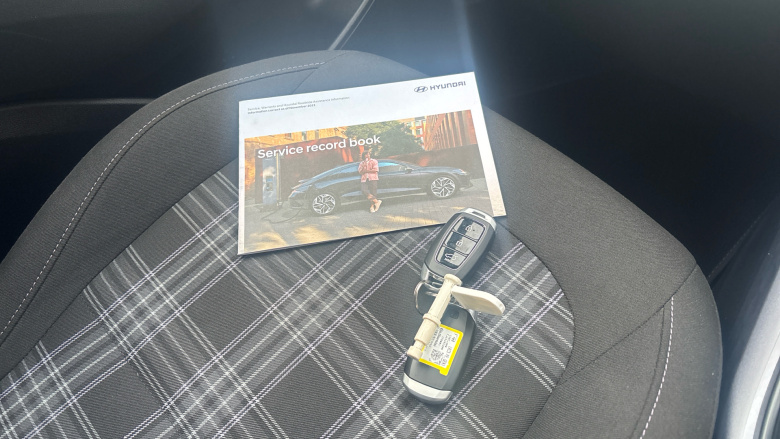 Hyundai i10 1.2 MPi Premium 5dr Auto Petrol Hatchback